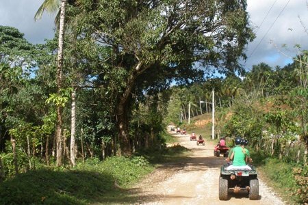 Excursion en Quad à partir du village de Las Terrenas en République Dominicaine.